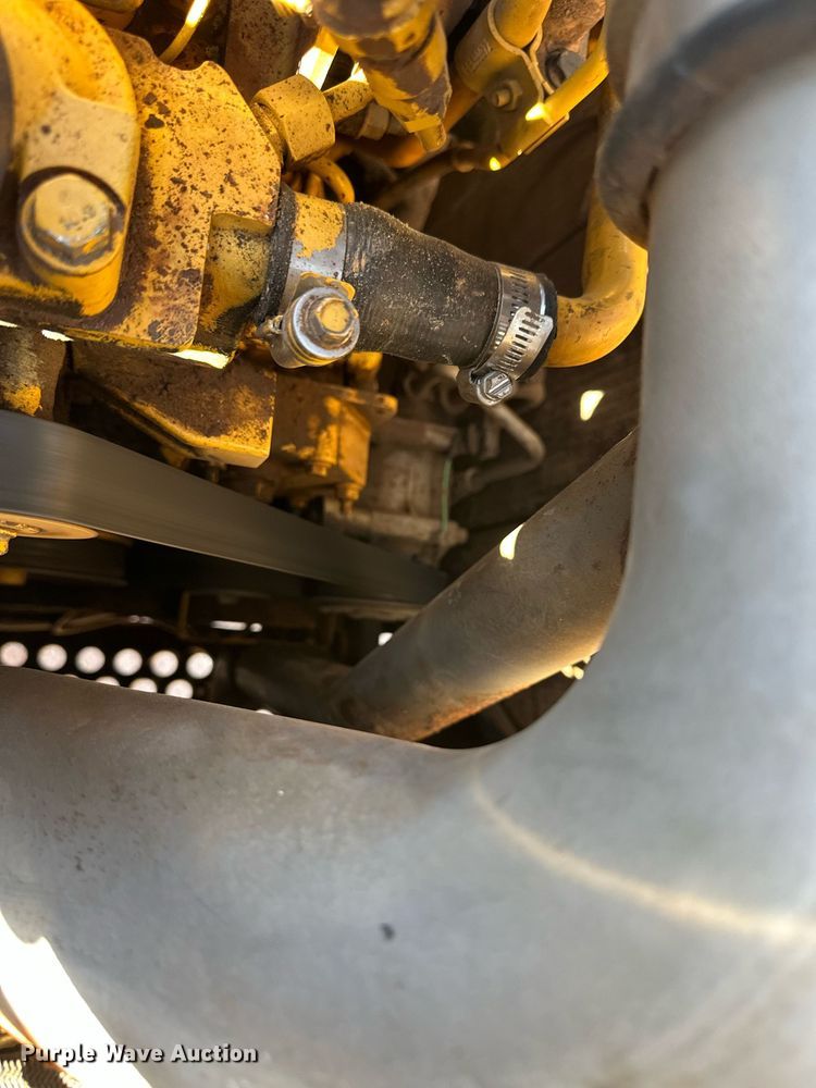 image for item ER8960 2012 John Deere 180G LC excavator