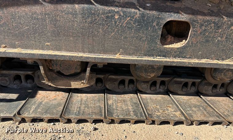 image for item ER8960 2012 John Deere 180G LC excavator