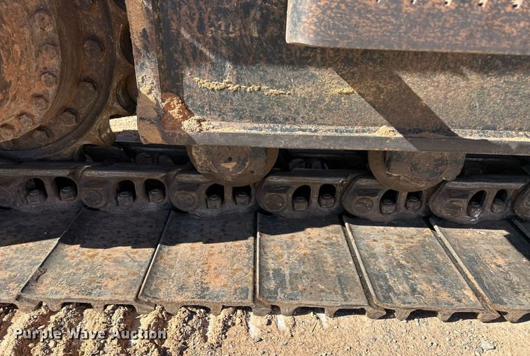 image for item ER8960 2012 John Deere 180G LC excavator