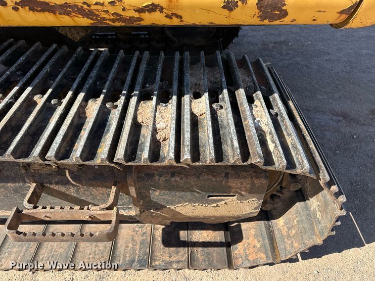 image for item ER8960 2012 John Deere 180G LC excavator