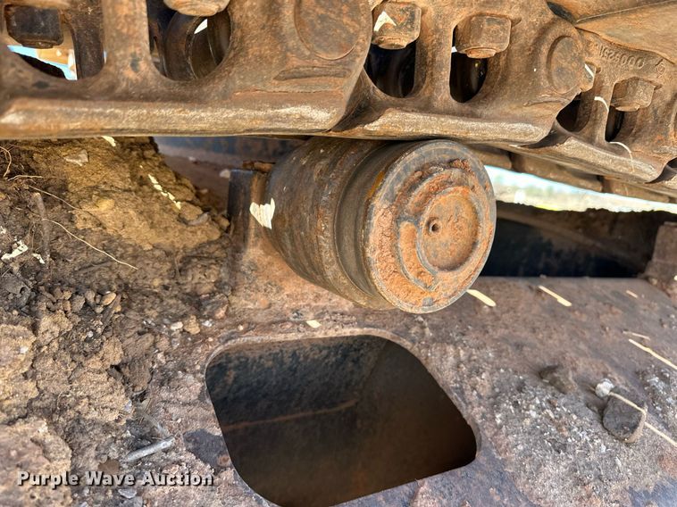 image for item ER8960 2012 John Deere 180G LC excavator