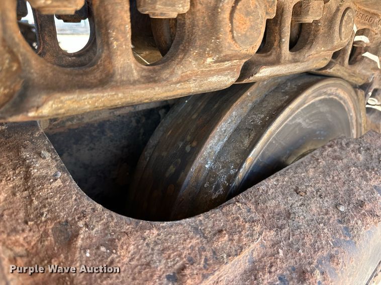 image for item ER8960 2012 John Deere 180G LC excavator