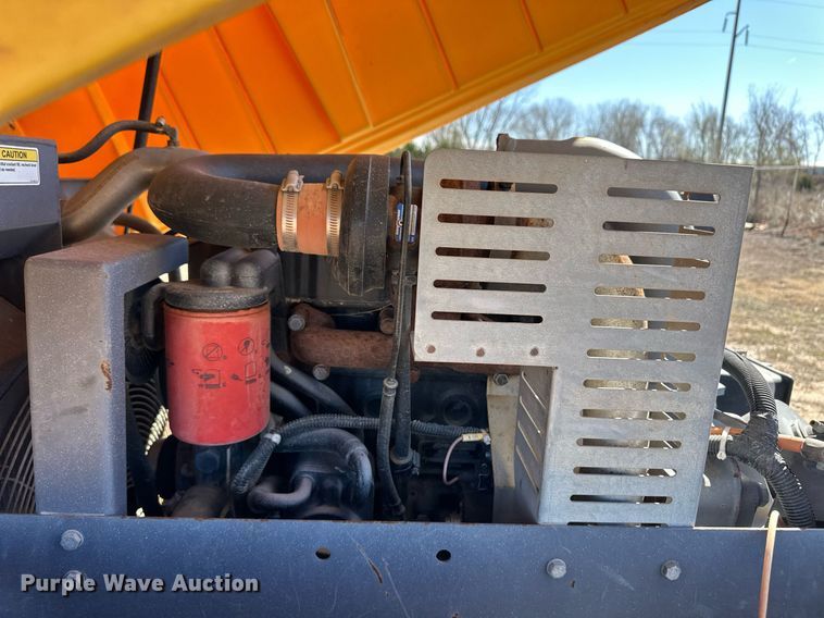 image for item ER8962 2009 Atlas Copco XAS 185 JD RSC air compressor