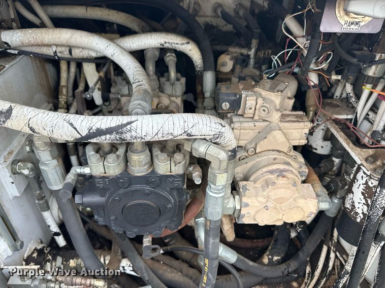 image for item ER8986 2002 Roadtec RP-155 paver