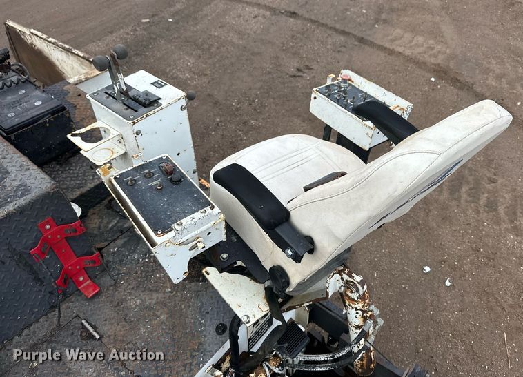 image for item ER8986 2002 Roadtec RP-155 paver