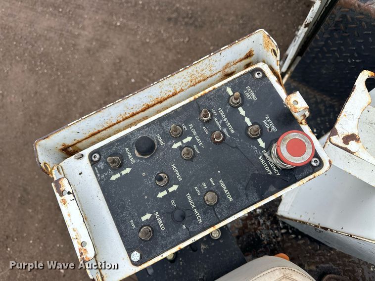 image for item ER8986 2002 Roadtec RP-155 paver