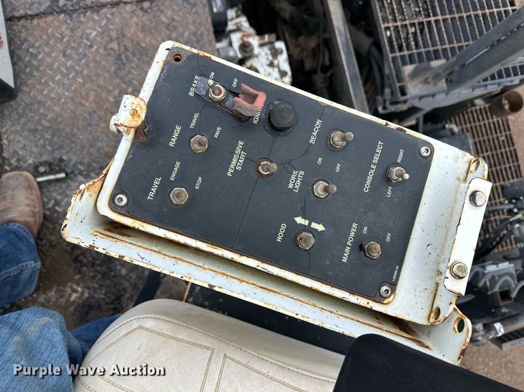 image for item ER8986 2002 Roadtec RP-155 paver