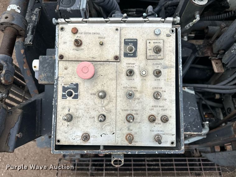 image for item ER8986 2002 Roadtec RP-155 paver