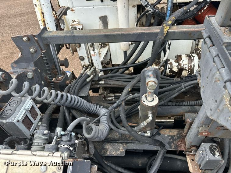 image for item ER8986 2002 Roadtec RP-155 paver