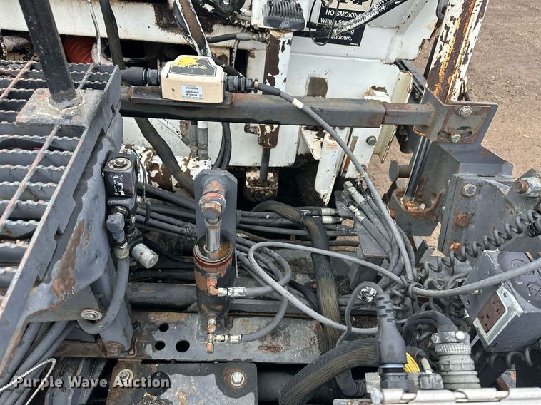 image for item ER8986 2002 Roadtec RP-155 paver