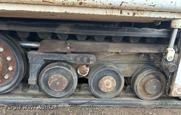 image for item ER8986 2002 Roadtec RP-155 paver