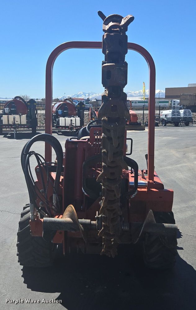 image for item FB9353 2006 Ditch Witch RT40 trencher