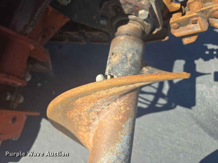 image for item FB9353 2006 Ditch Witch RT40 trencher