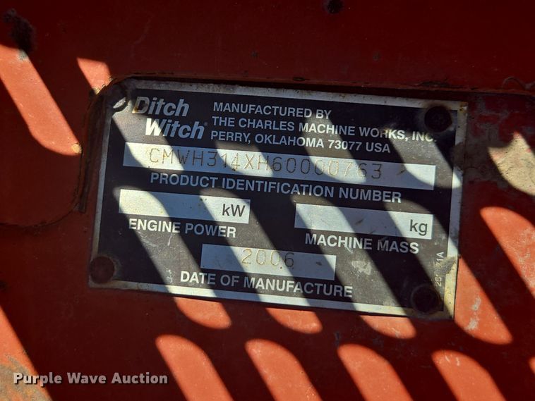 image for item FB9353 2006 Ditch Witch RT40 trencher