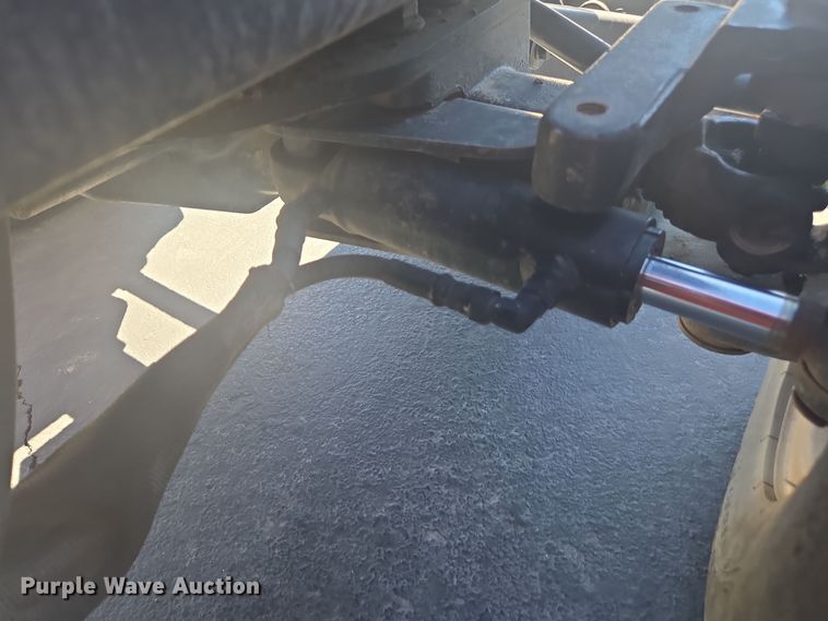 image for item FB9353 2006 Ditch Witch RT40 trencher