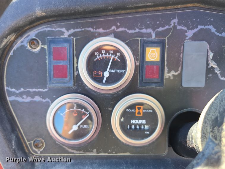 image for item FB9353 2006 Ditch Witch RT40 trencher