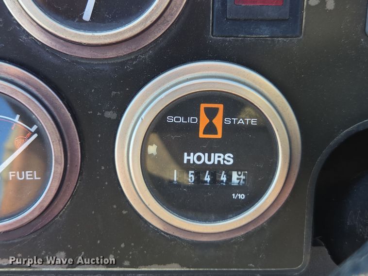 image for item FB9353 2006 Ditch Witch RT40 trencher