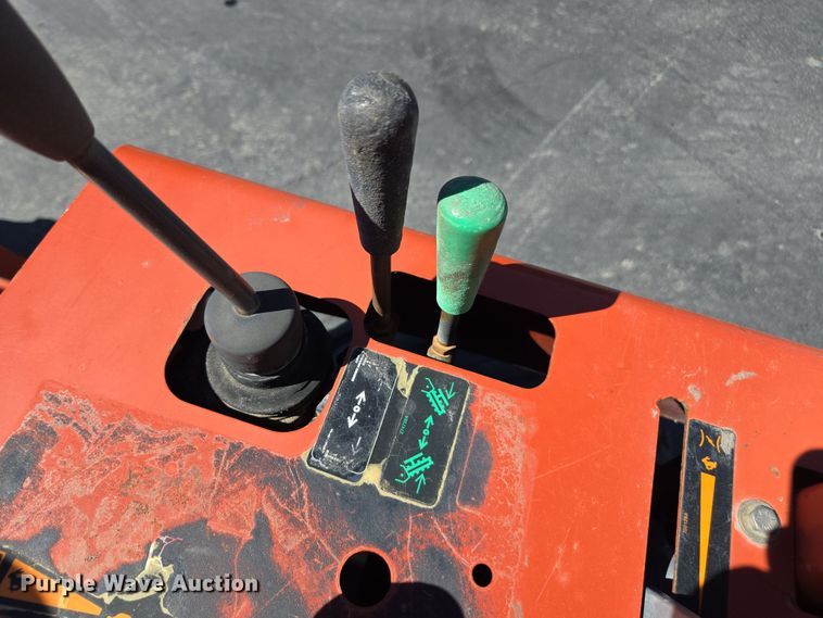 image for item FB9353 2006 Ditch Witch RT40 trencher