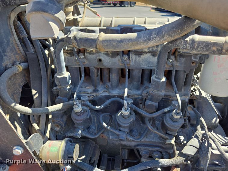 image for item FB9353 2006 Ditch Witch RT40 trencher