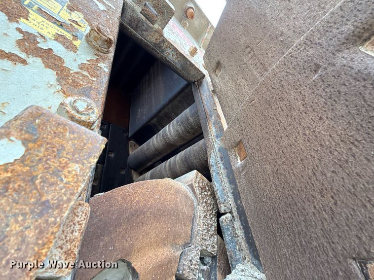 image for item MG9649 Cedarapids 4336 crusher