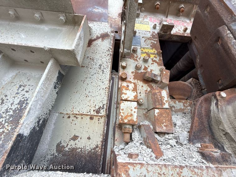 image for item MG9649 Cedarapids 4336 crusher