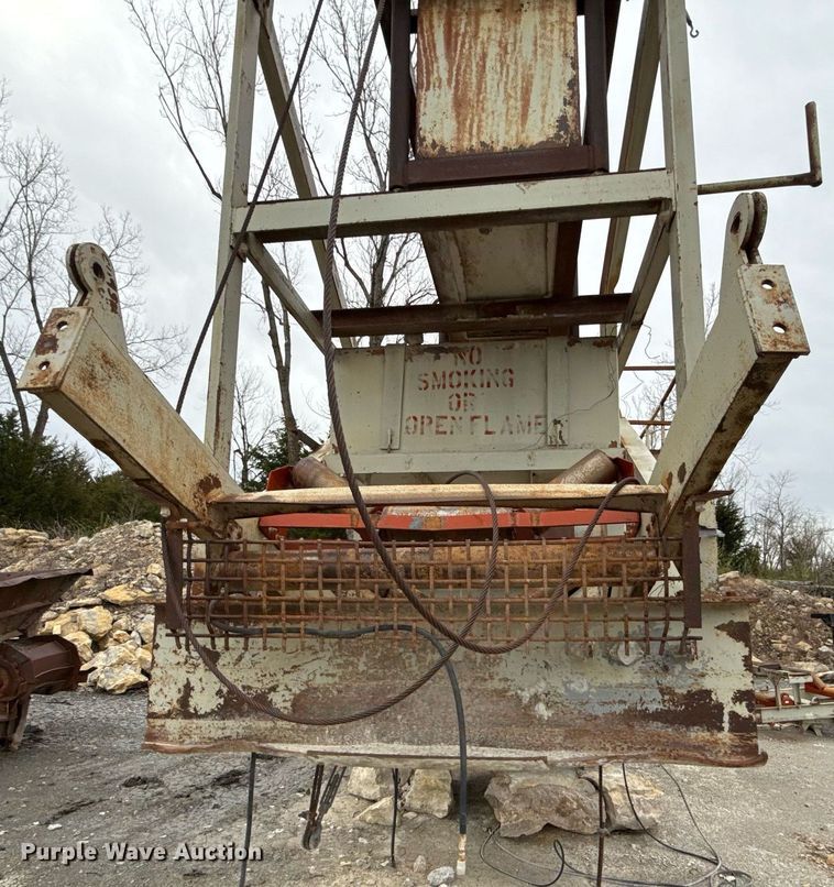 image for item MG9649 Cedarapids 4336 crusher