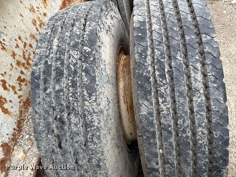 image for item MG9649 Cedarapids 4336 crusher