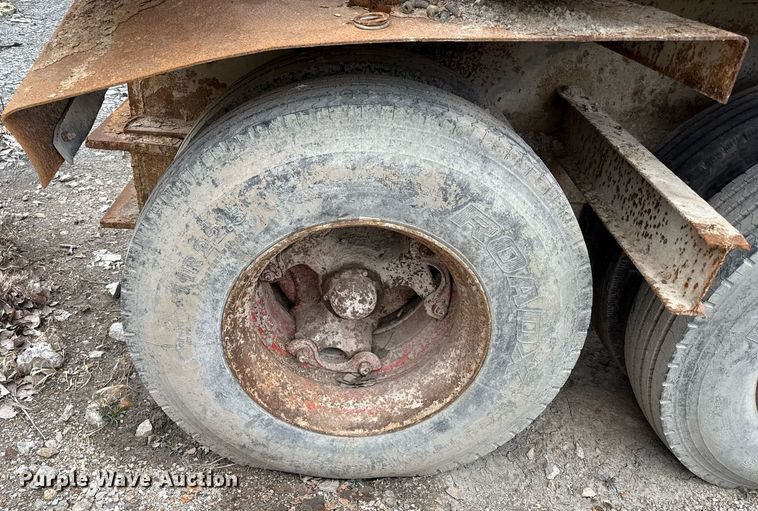 image for item MG9649 Cedarapids 4336 crusher