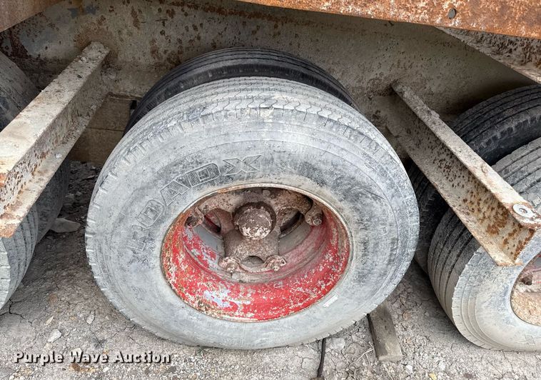 image for item MG9649 Cedarapids 4336 crusher