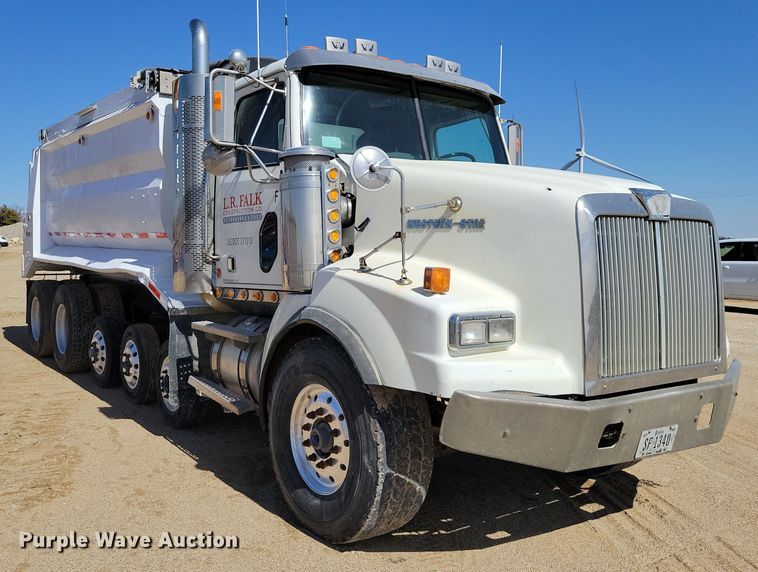 image for item NB9968 2006 Western Star 4900SA dump truck