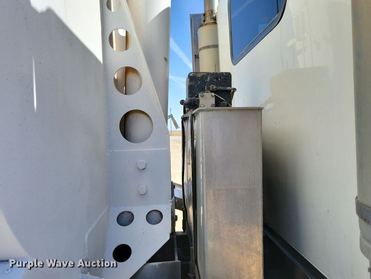 image for item NB9968 2006 Western Star 4900SA dump truck