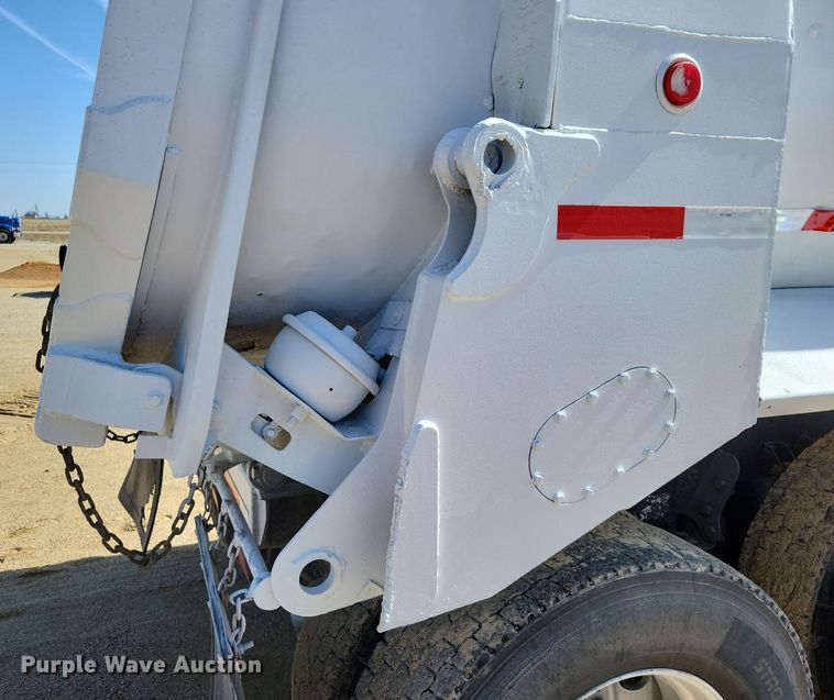 image for item NB9968 2006 Western Star 4900SA dump truck