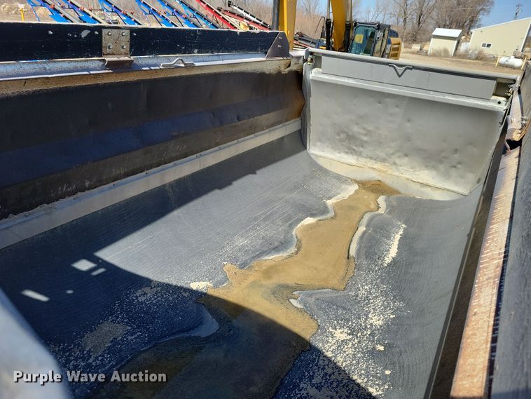 image for item NB9968 2006 Western Star 4900SA dump truck