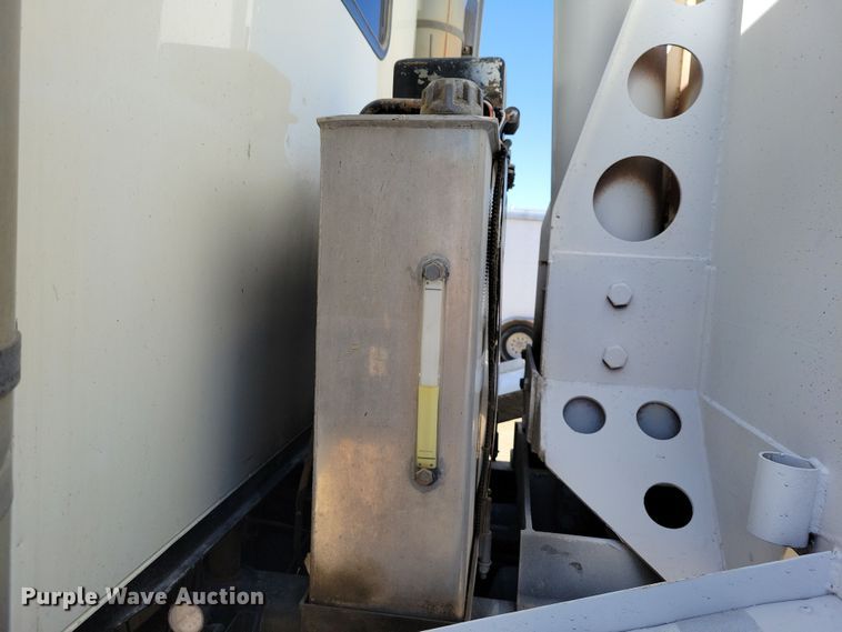 image for item NB9968 2006 Western Star 4900SA dump truck