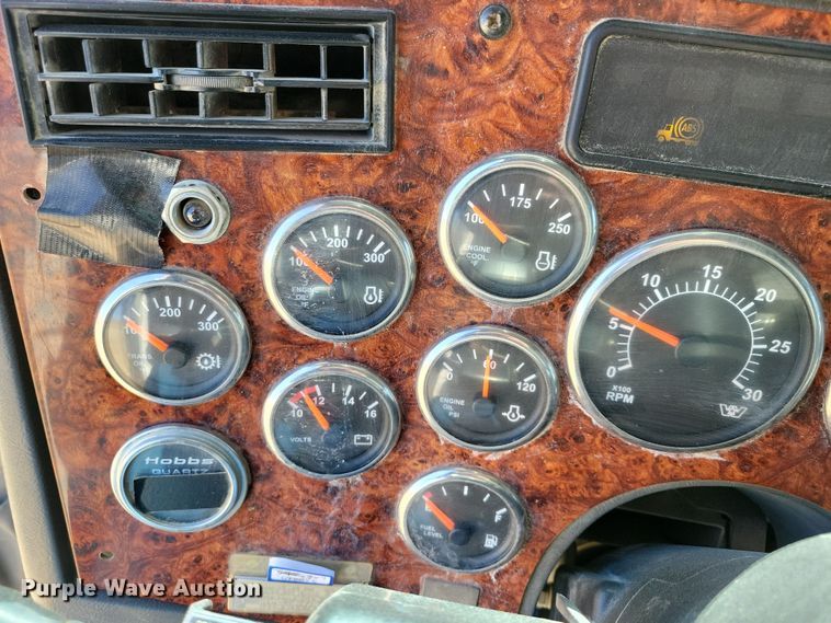 image for item NB9968 2006 Western Star 4900SA dump truck