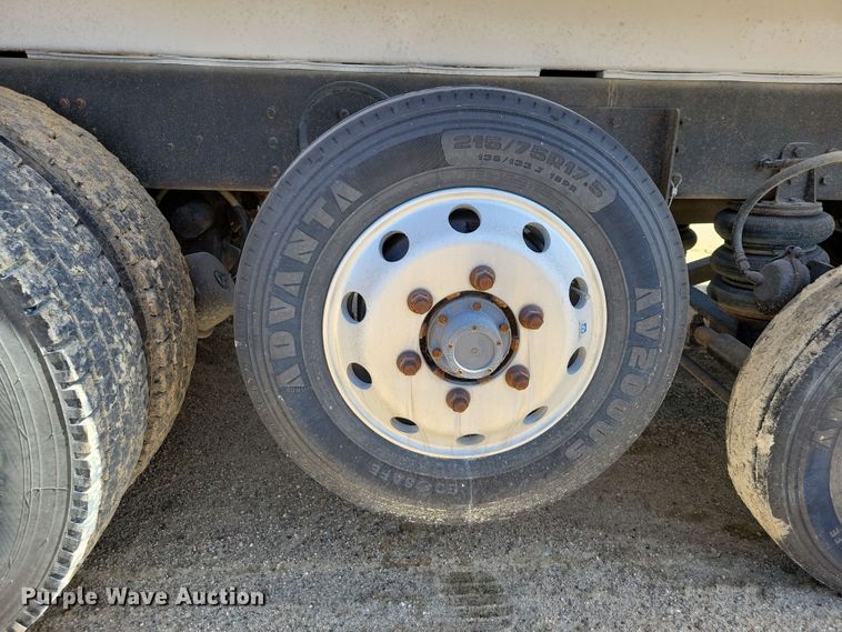 image for item NB9968 2006 Western Star 4900SA dump truck