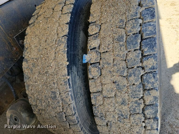 image for item NB9968 2006 Western Star 4900SA dump truck