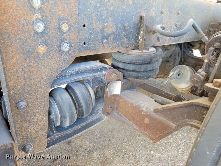 image for item NB9968 2006 Western Star 4900SA dump truck