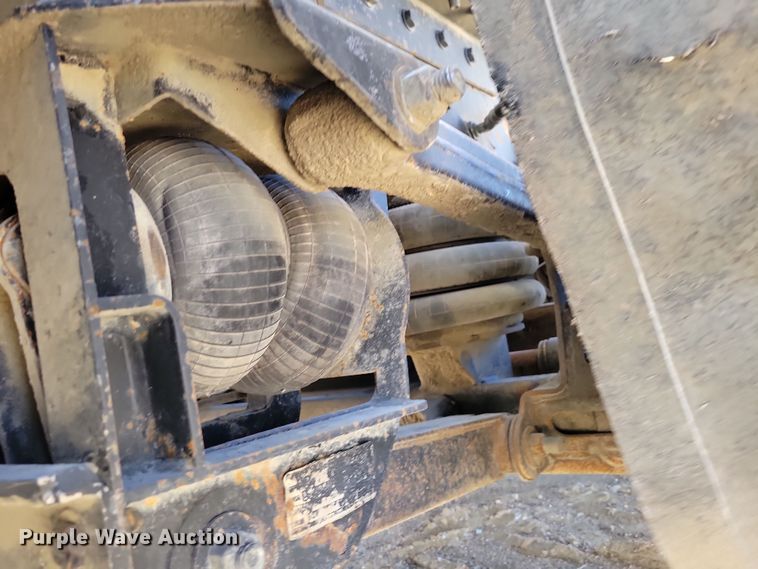 image for item NB9968 2006 Western Star 4900SA dump truck