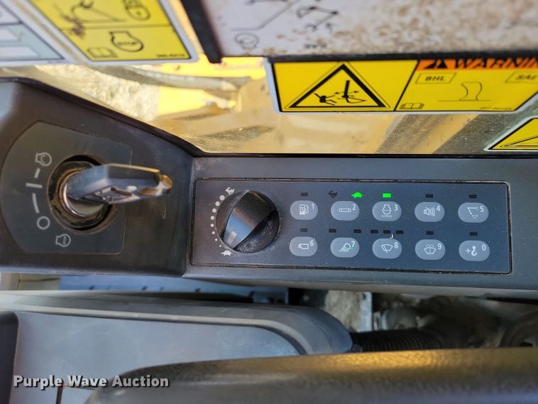 image for item NB9969 2013 Caterpillar 336E L excavator