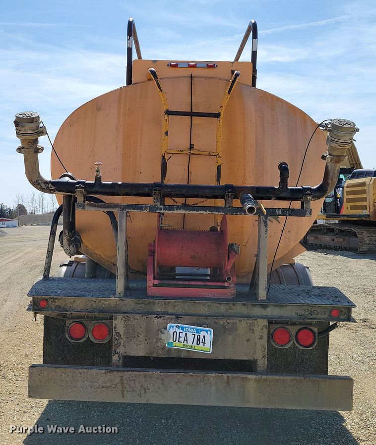 image for item NB9970 1979 Autocar Construcktor water truck