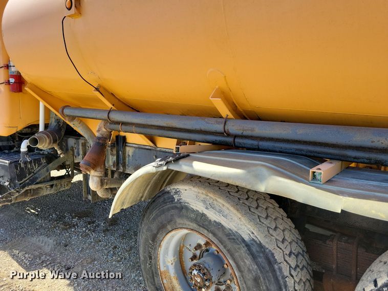 image for item NB9970 1979 Autocar Construcktor water truck