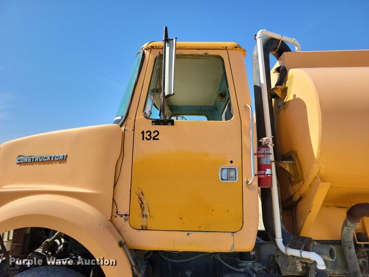 image for item NB9970 1979 Autocar Construcktor water truck