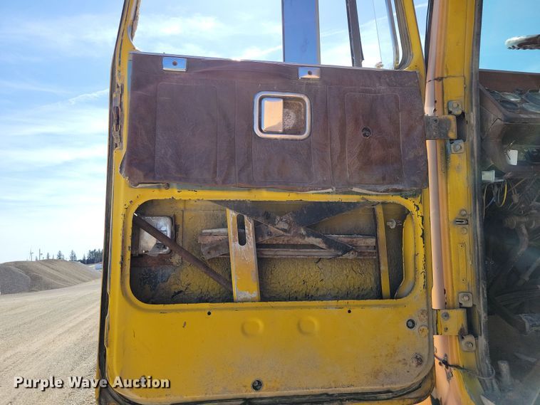 image for item NB9970 1979 Autocar Construcktor water truck