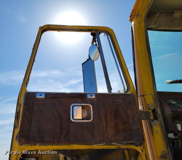 image for item NB9970 1979 Autocar Construcktor water truck