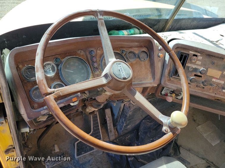 image for item NB9970 1979 Autocar Construcktor water truck