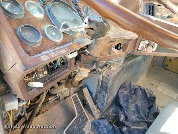 image for item NB9970 1979 Autocar Construcktor water truck