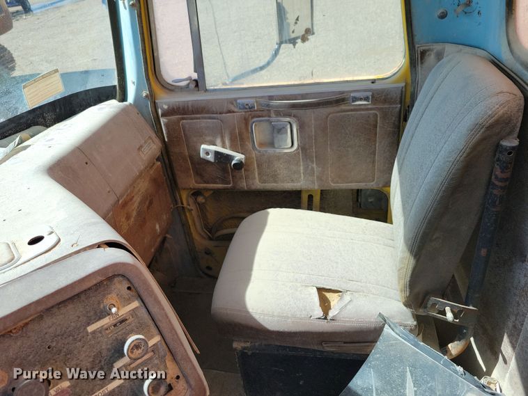 image for item NB9970 1979 Autocar Construcktor water truck