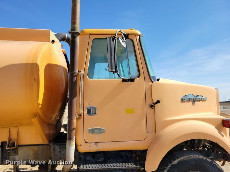 image for item NB9970 1979 Autocar Construcktor water truck