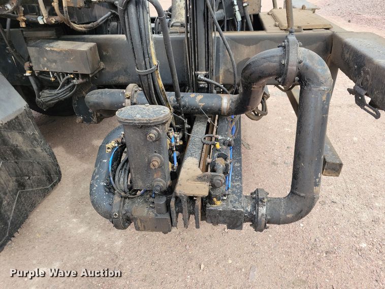 image for item NB9979 2005 Freightliner  Business Class M2 oil distributor truck